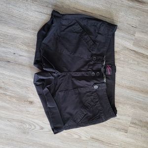 Torrid adorable black summer shorts size 16
